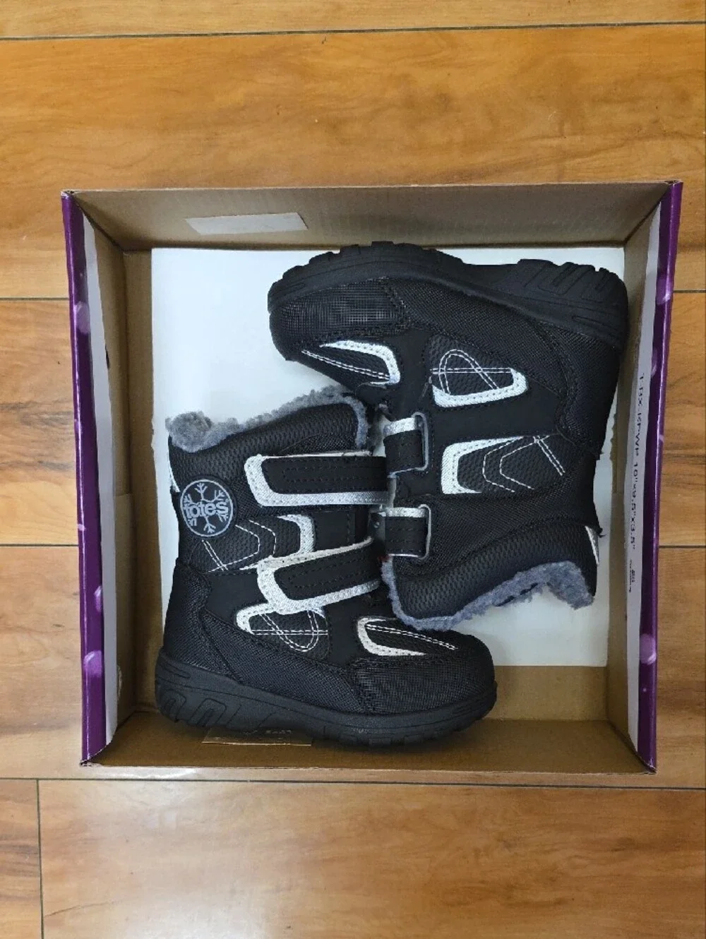 NEW Totes Tayton Waterproof Insulated Flat Heel Winter Outdoor Boots Sz 7T